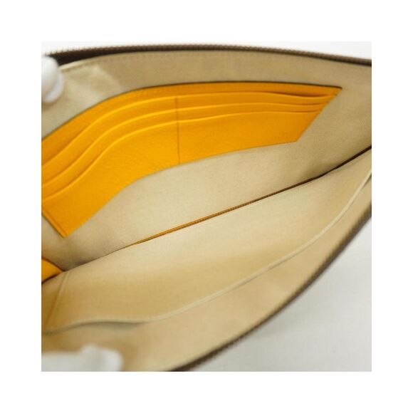 Pre Loved Gucci - Picture 4 of 8